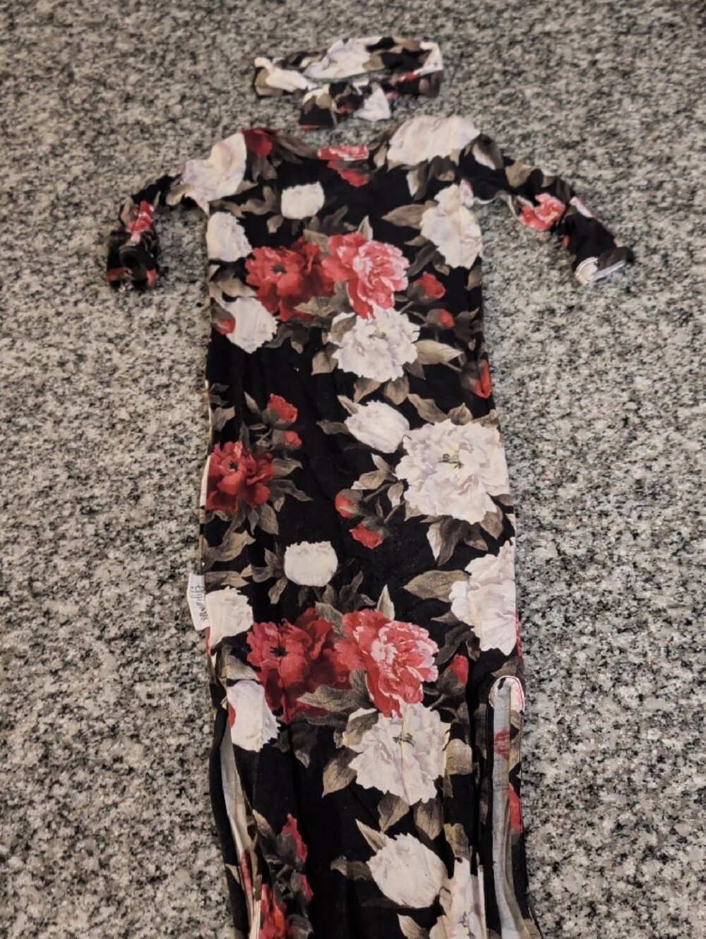 Floral Baby Sleep Sack Gown with Headband in Black, Red & Cream - Picture 5 of 5